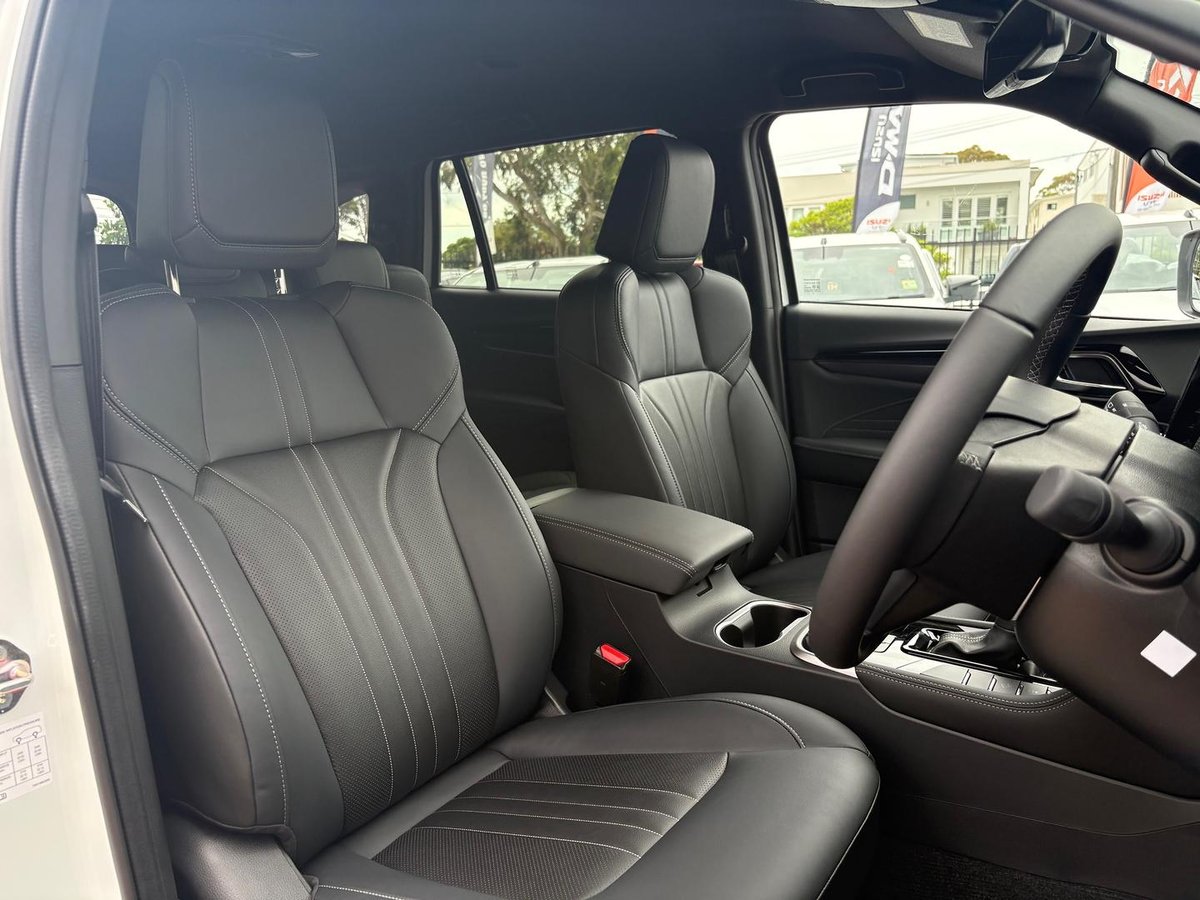 2026 Isuzu MU-X LS-T MY25.5 4X4 Dual Range image 22