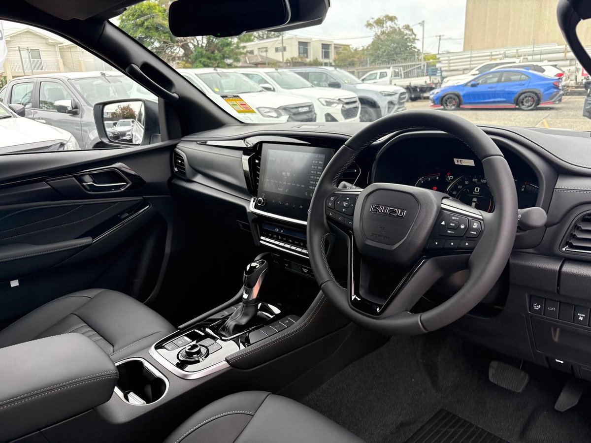 2026 Isuzu MU-X LS-T MY25.5 4X4 Dual Range image 23