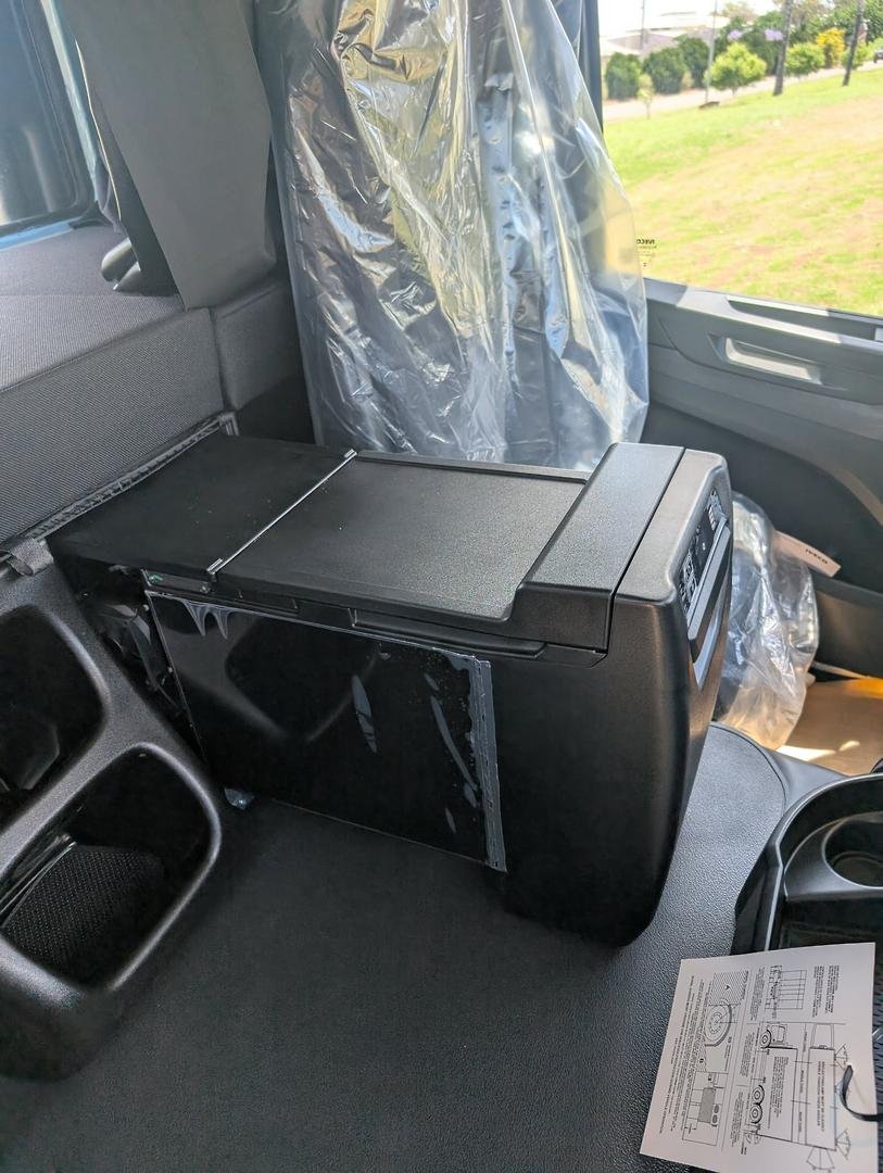 2025 Iveco S-Way AT230 image 18