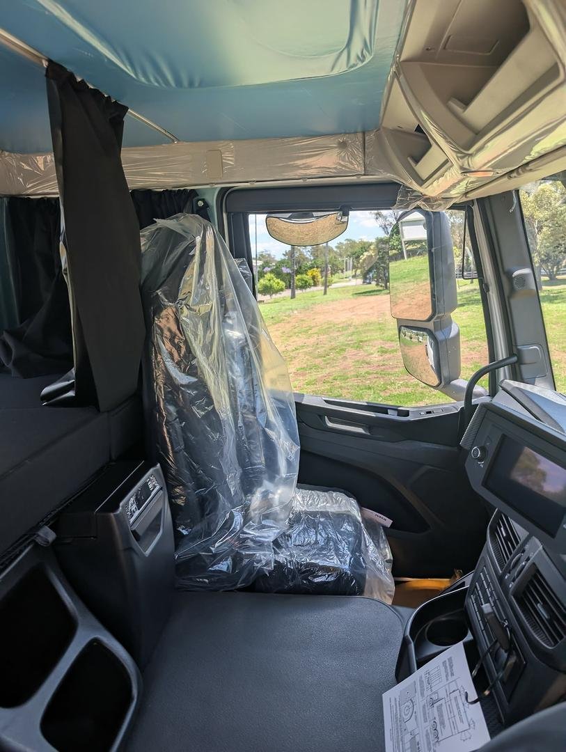 2025 Iveco S-Way AT230 image 16