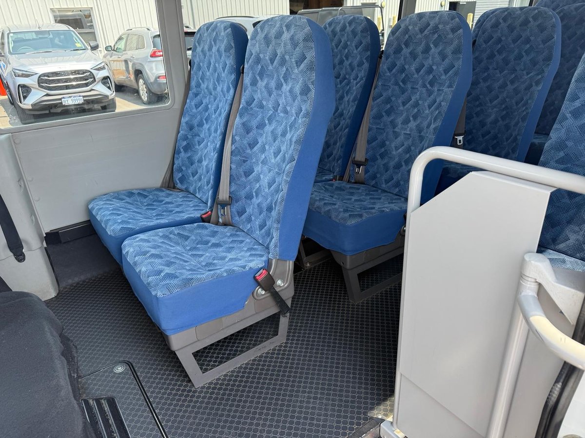 2022 Fuso Rosa Deluxe 25 Seater image 20