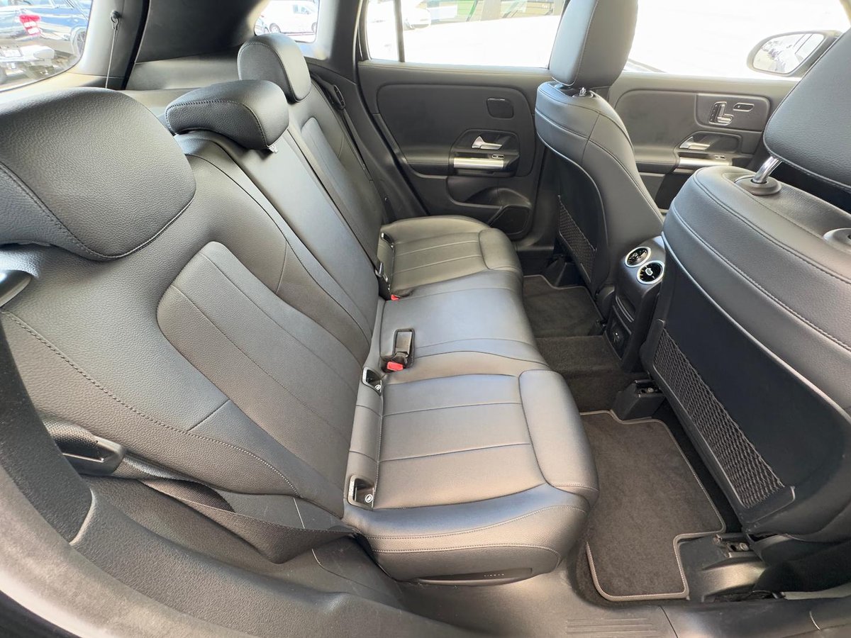 2020 Mercedes-Benz GLA-Class GLA200 H247 image 16