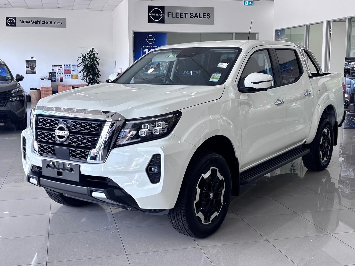 2025 Nissan Navara ST-X D23 MY25 4X4 Dual Range White Pearl