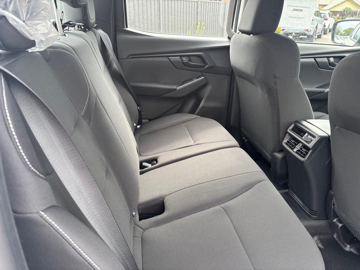 2025 Isuzu D-MAX SX MY25.5 4X4 Dual Range image 16