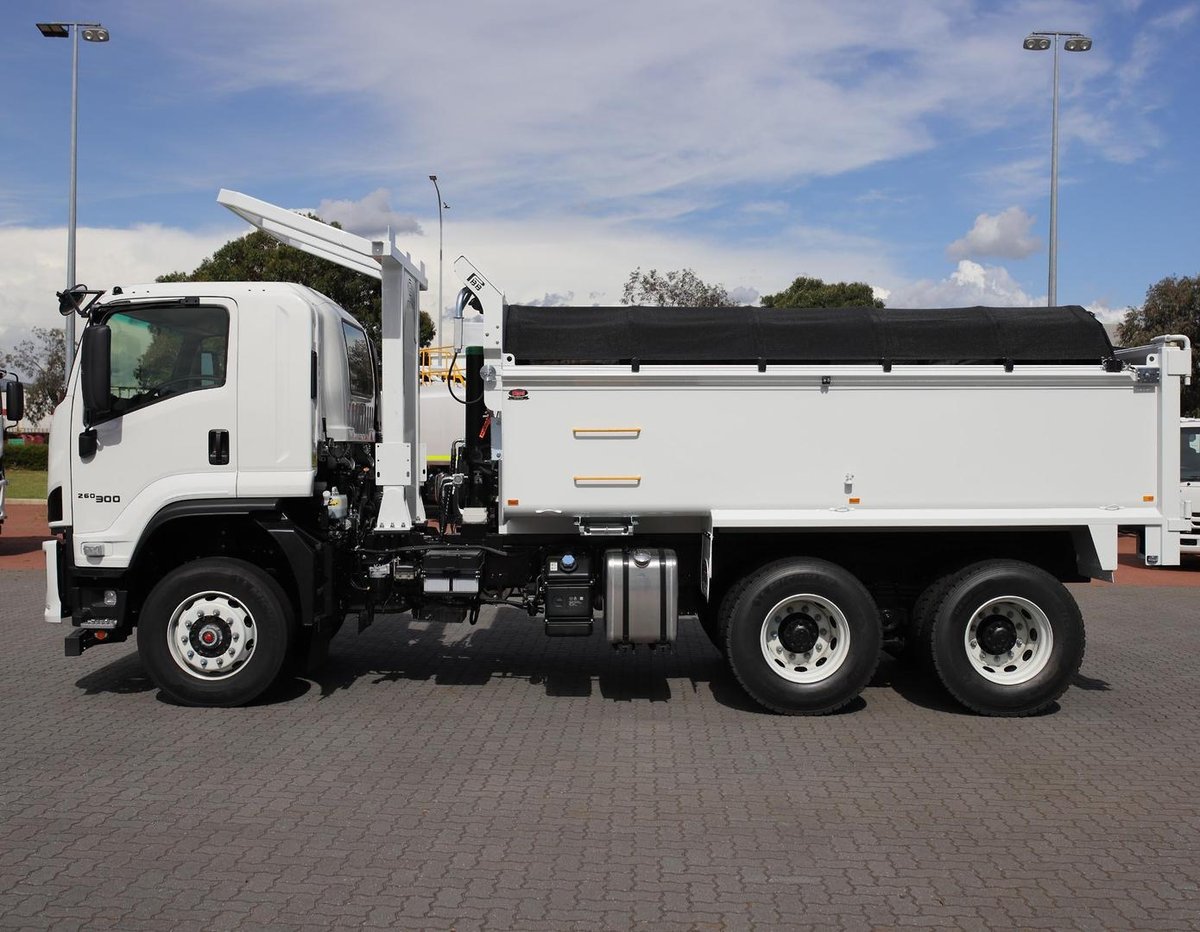 2025 Isuzu Fvz 260-300 Auto 6X4 Tipper image 6