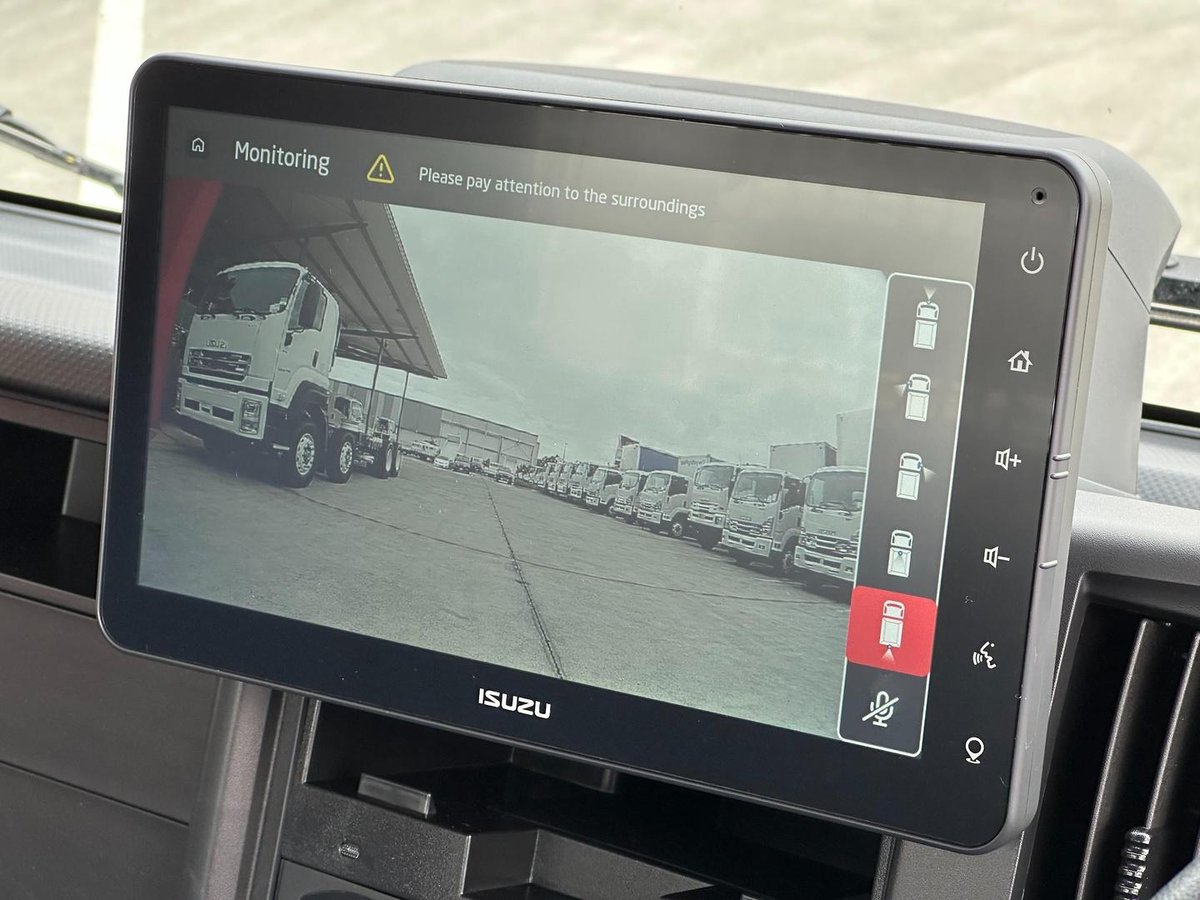 2025 Isuzu N Series image 16