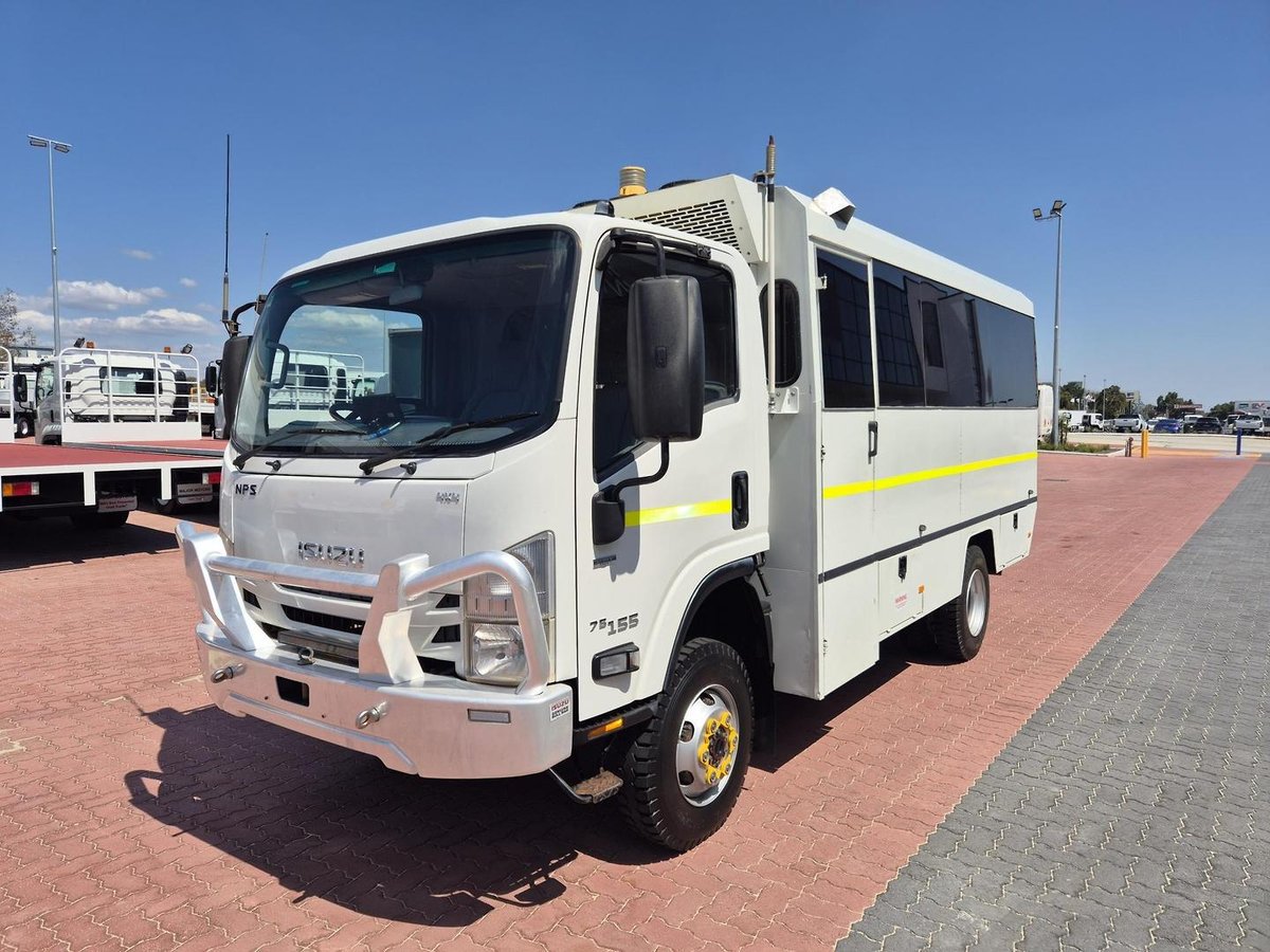 2020 Isuzu Nps75-155 Amt 4X4 Coach 18 Seat Bus image 5
