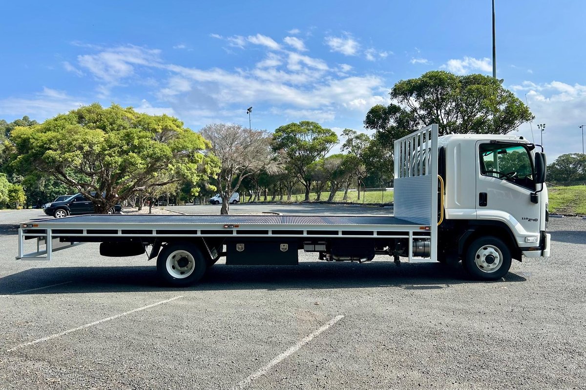 2025 Isuzu F Series FRR 110-240 AM R52 image 7