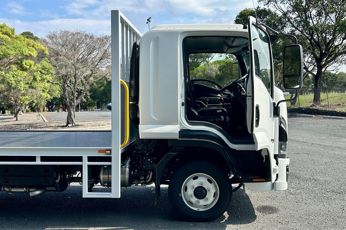 2025 Isuzu F Series FRR 110-240 AM R52 image 14