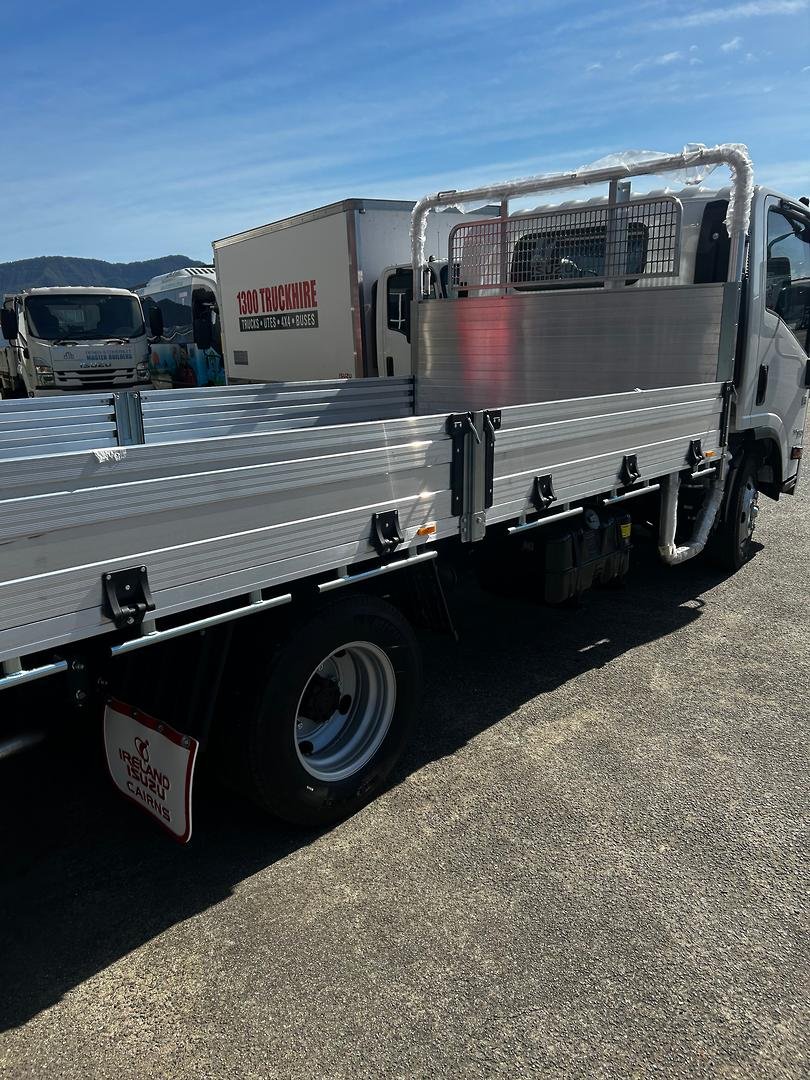2024 Isuzu N Series NNR 55/45-150 Traypack image 6