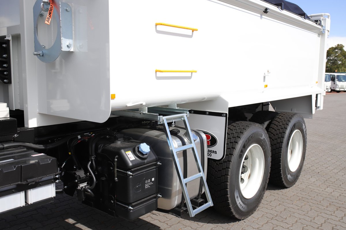 2026 Isuzu Trucks Fvz 260-300 Tipper With Rops image 12