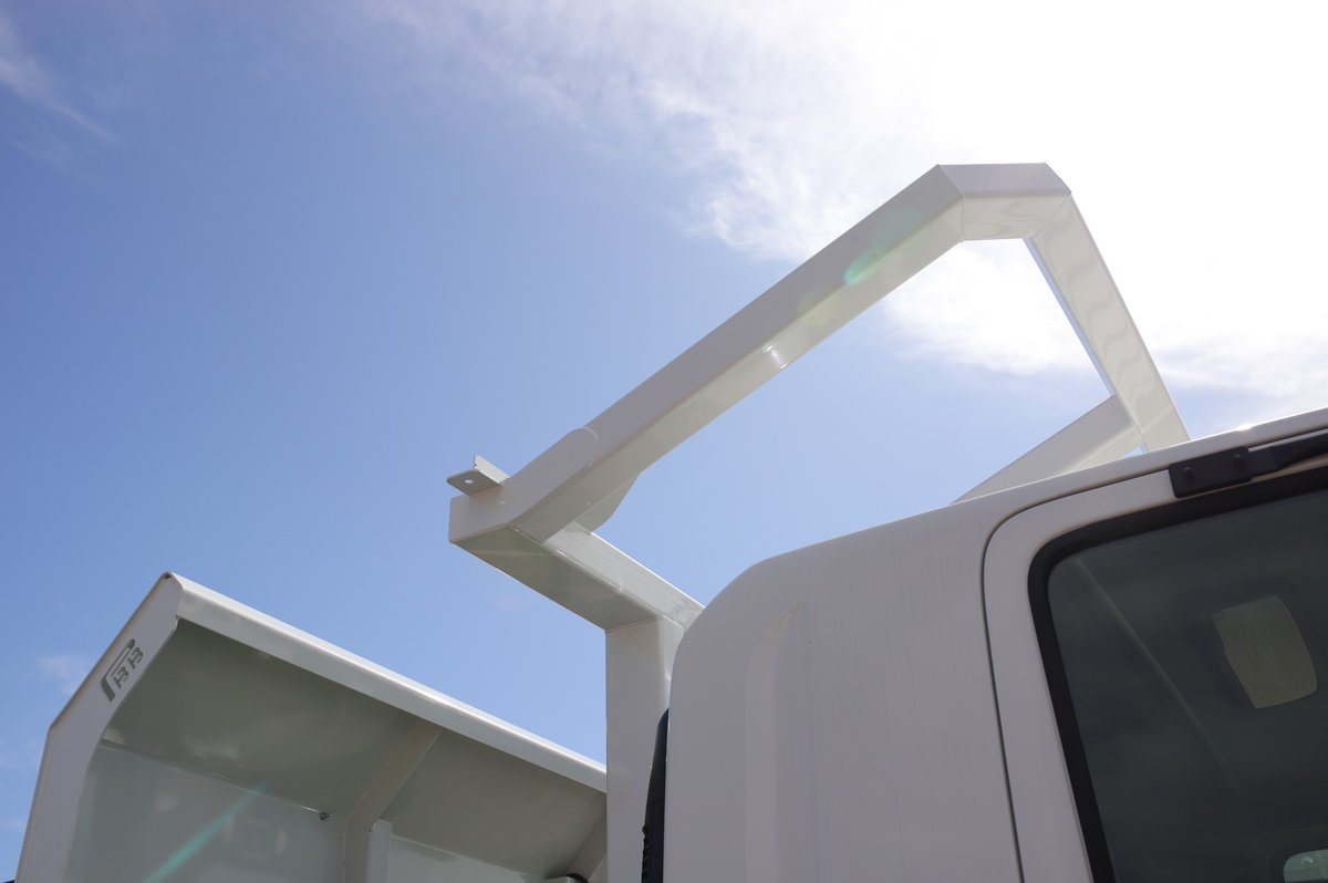 2026 Isuzu Trucks Fvz 260-300 Tipper With Rops image 7