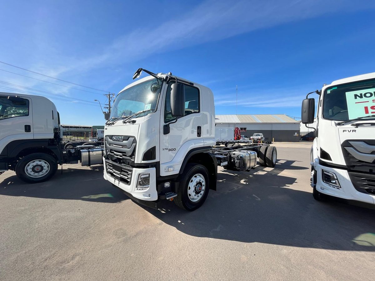 2025 Isuzu Fvd 170-300 image 3