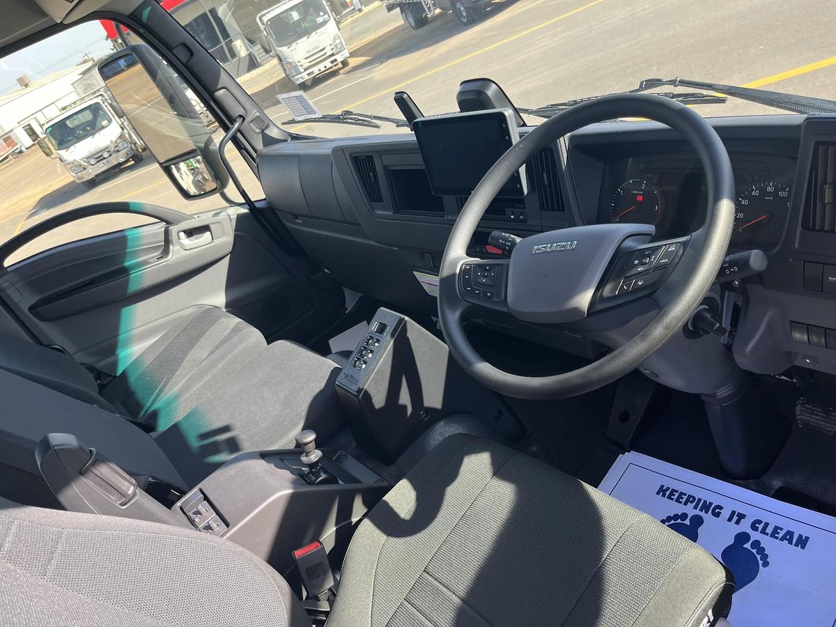 2025 Isuzu Fvd 170-300 image 8