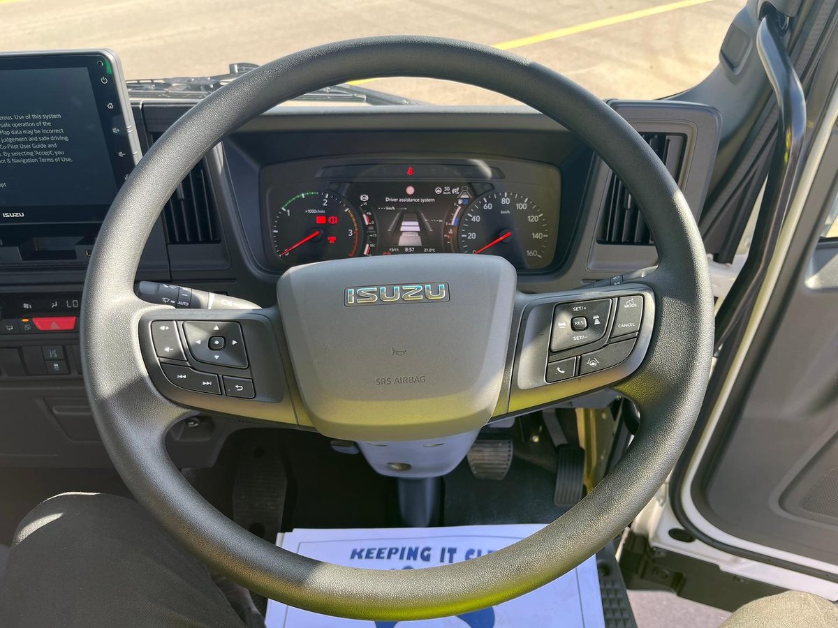 2025 Isuzu Frr 110-240 image 9