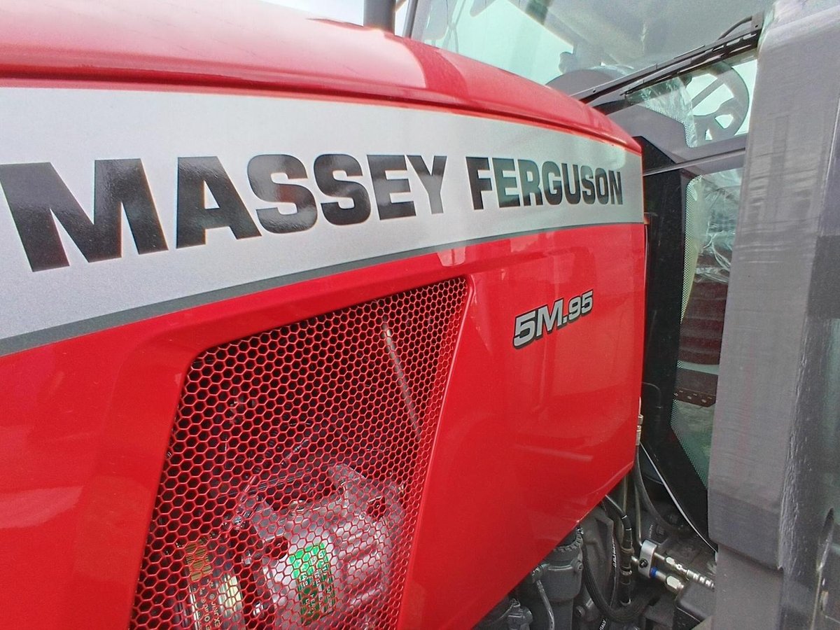 2025 Massey Ferguson 5M.95 Cab image 2