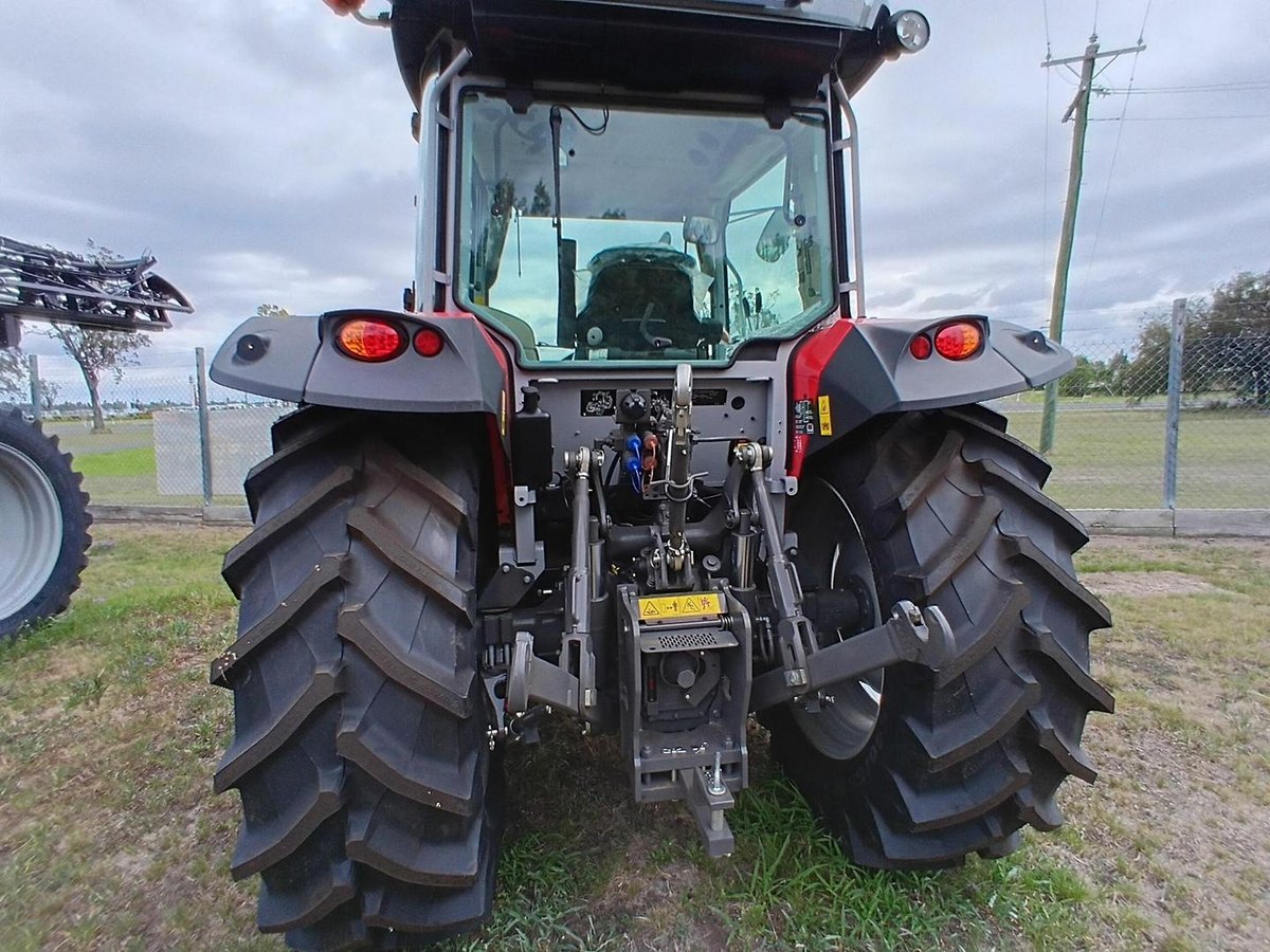 2025 Massey Ferguson 5M.95 Cab image 4