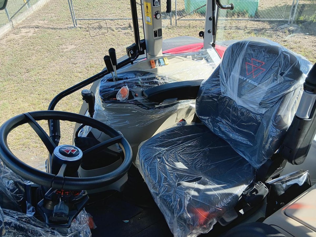 2025 Massey Ferguson 5M.95 Cab image 10