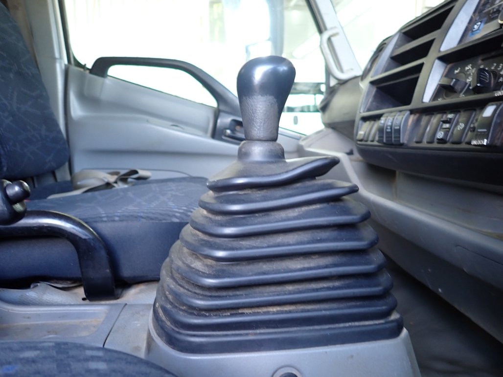 2012 Hino 300 617 image 14