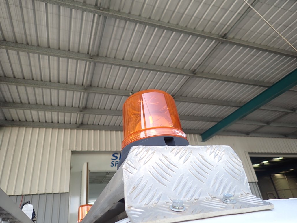 2012 Hino 300 617 image 19