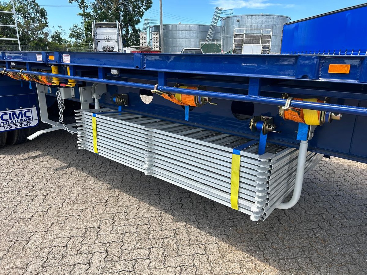 2025 Cimc 45' / 13.7m Flat Top B Trailer, In Brisbane Blue image 8