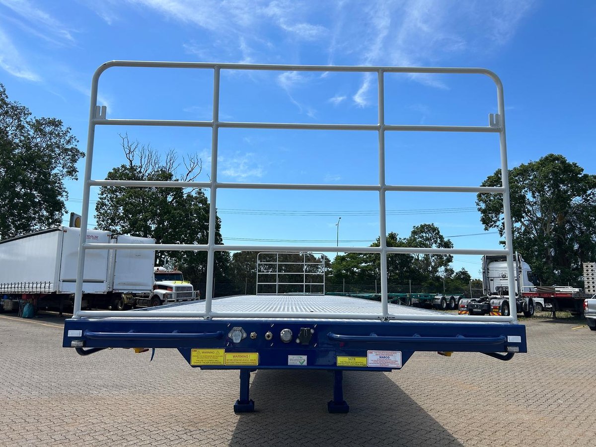2025 Cimc 45' / 13.7m Flat Top B Trailer, In Brisbane Blue image 6