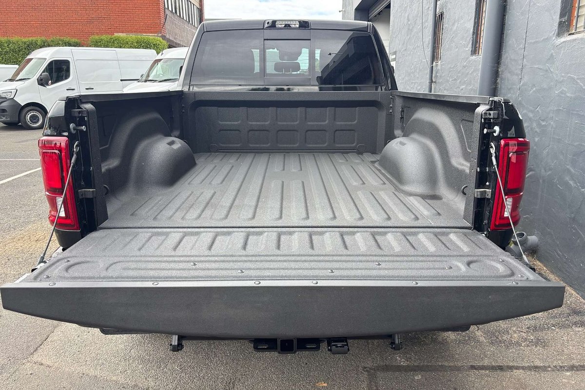 2025 RAM 2500 Laramie DJ MY25 4X4 Dual Range image 8
