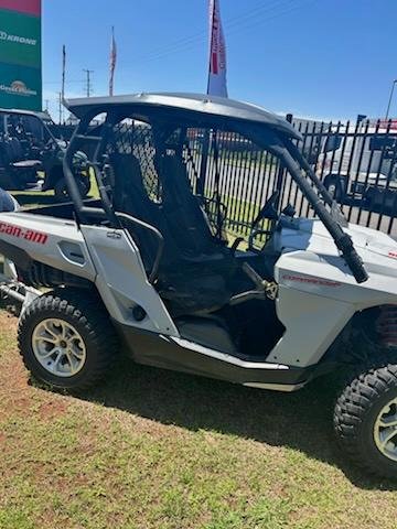 2020 Can-Am Commander image 3
