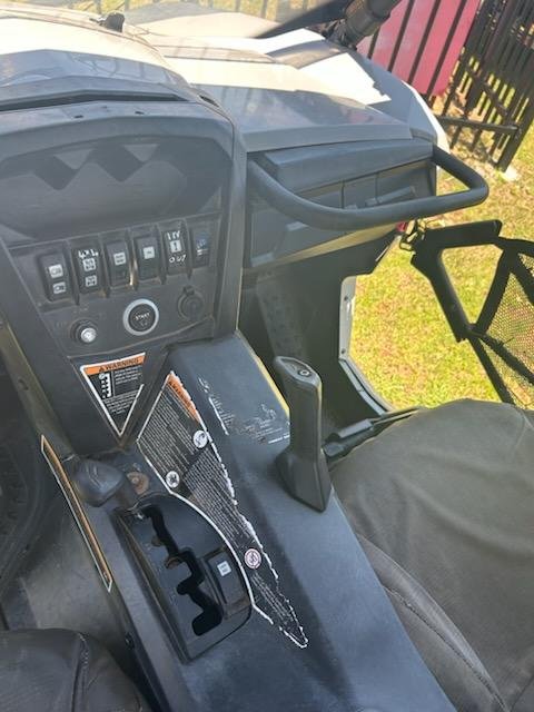 2020 Can-Am Commander image 9