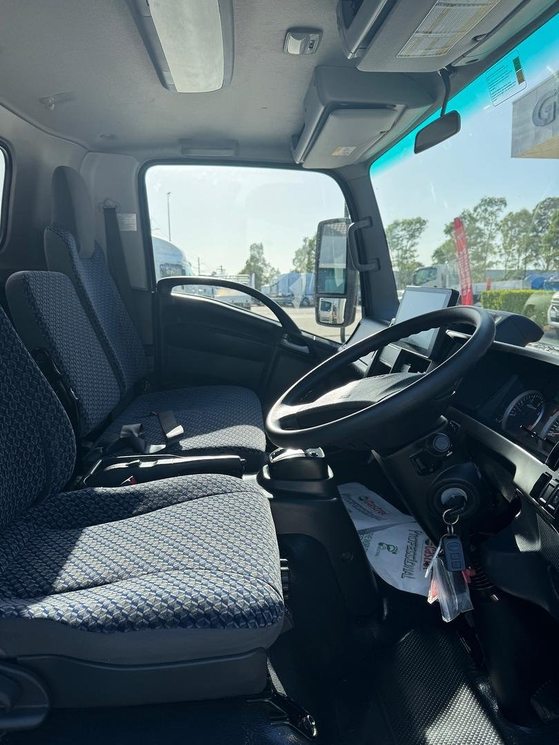 2023 Isuzu Nnr 45/150 Auto NNR 45/150 PANTEC image 9