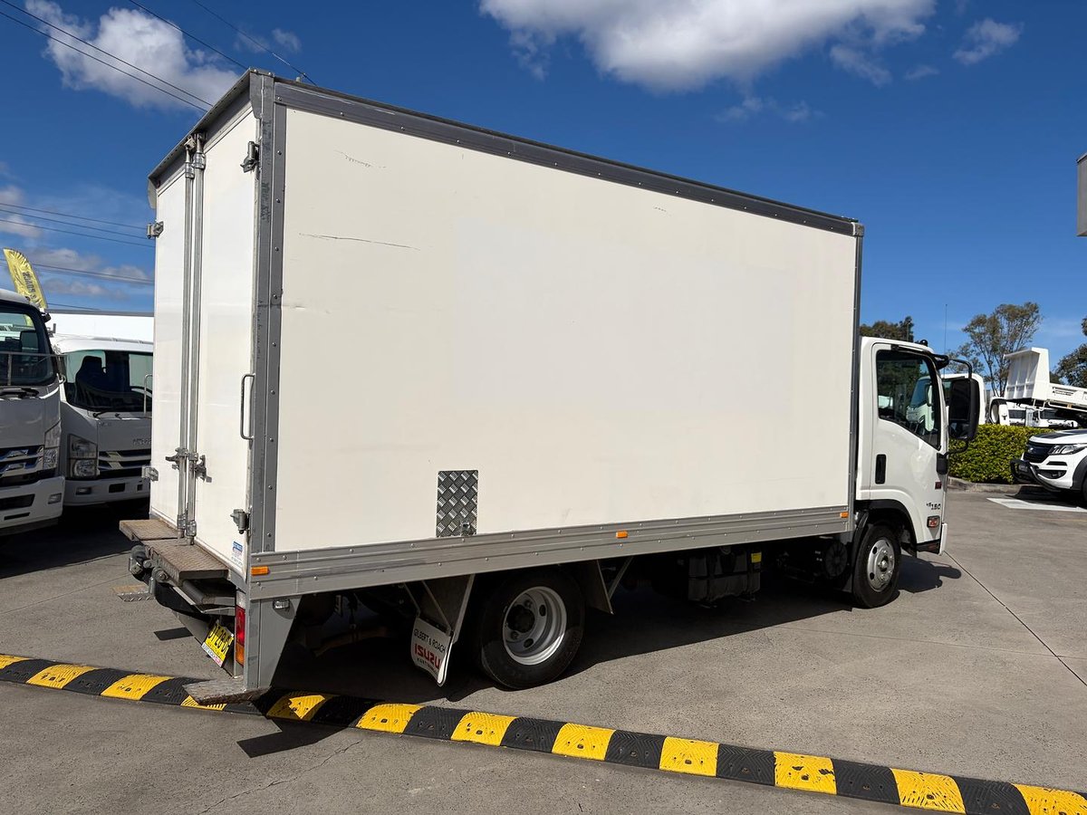 2022 Isuzu N Series NNR 45-150 image 3