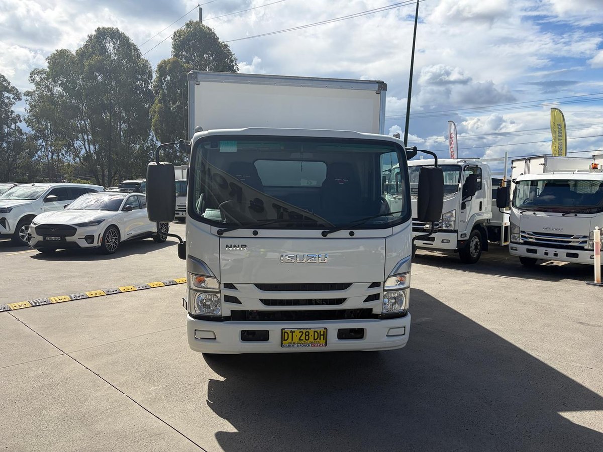 2022 Isuzu N Series NNR 45-150 image 20