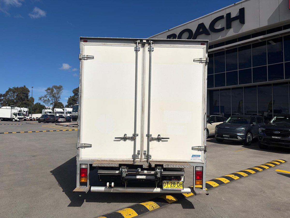 2022 Isuzu N Series NNR 45-150 image 5