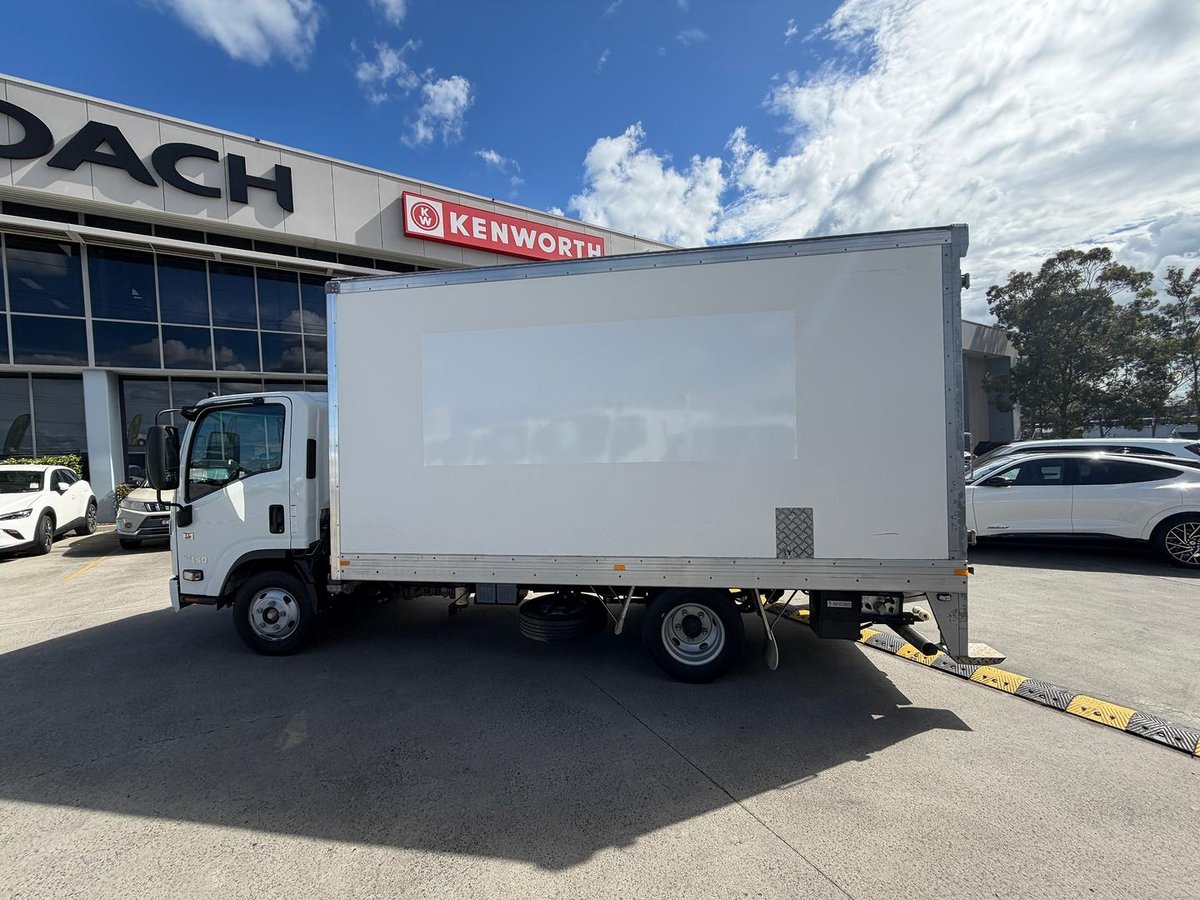 2022 Isuzu N Series NNR 45-150 image 8