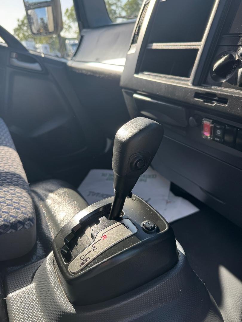 2022 Isuzu N Series NNR 45-150 image 11