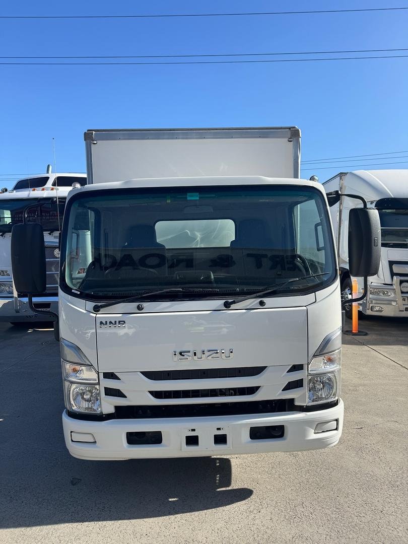 2022 Isuzu N Series NNR 45-150 image 8
