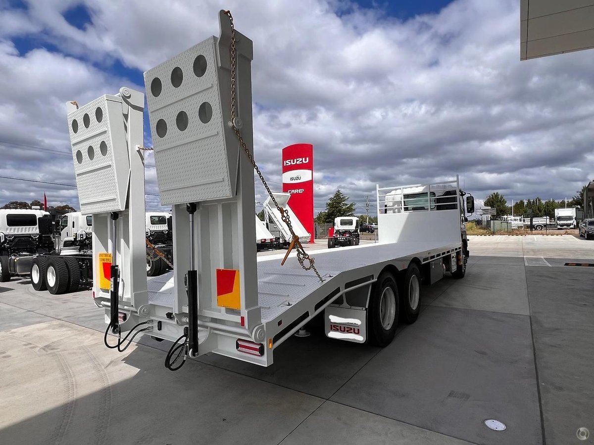 2025 Isuzu F Series FXY 260-355 AT R63 image 3