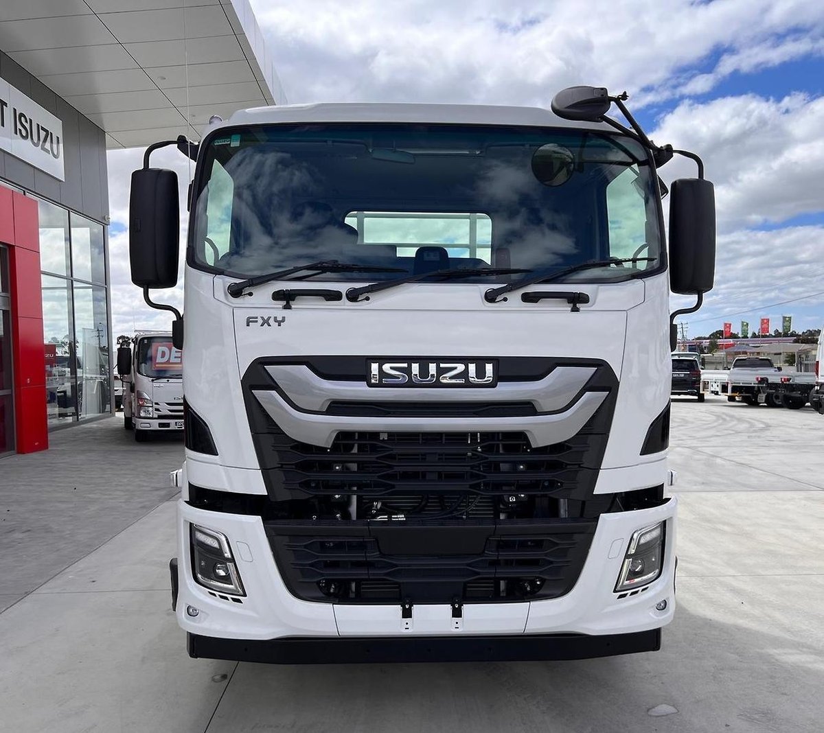 2025 Isuzu F Series FXY 260-355 AT R63 image 8