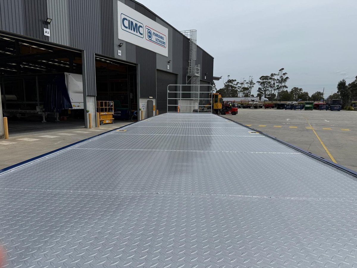 2026 CIMC 45' Flat Top With Twist Locks image 12