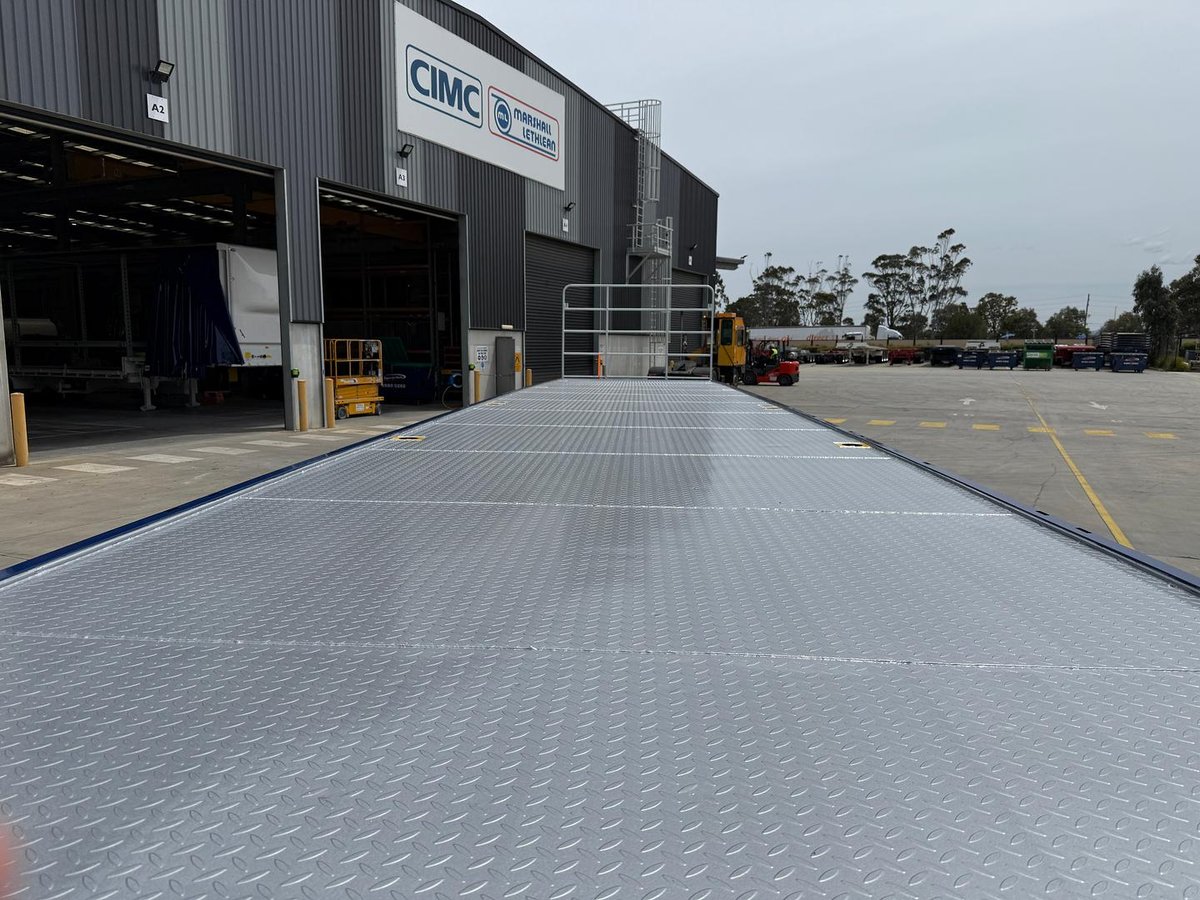 2026 CIMC 45' Flat Top With Twist Locks image 12