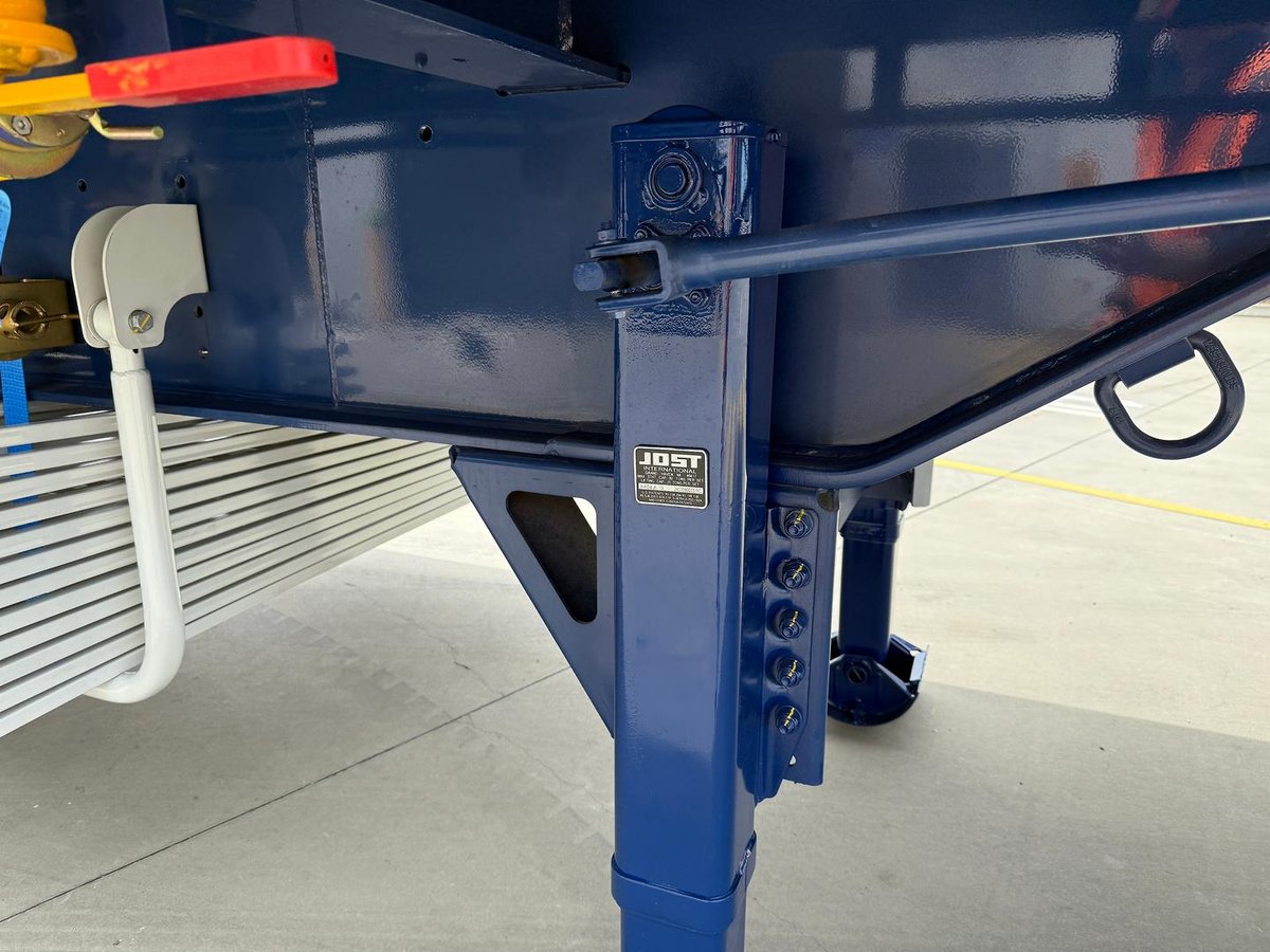 2026 CIMC 45' Flat Top With Twist Locks image 9