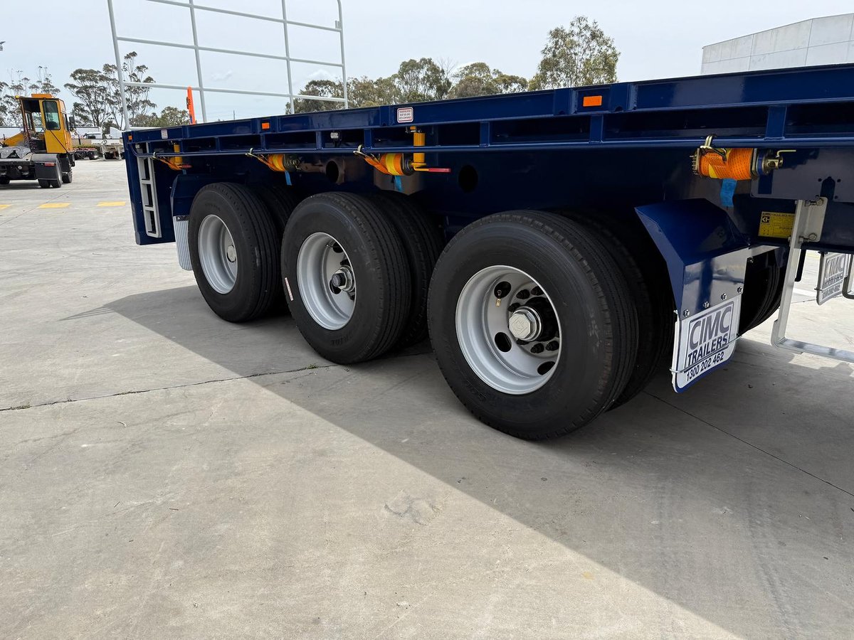2026 CIMC 45' Flat Top With Twist Locks image 6