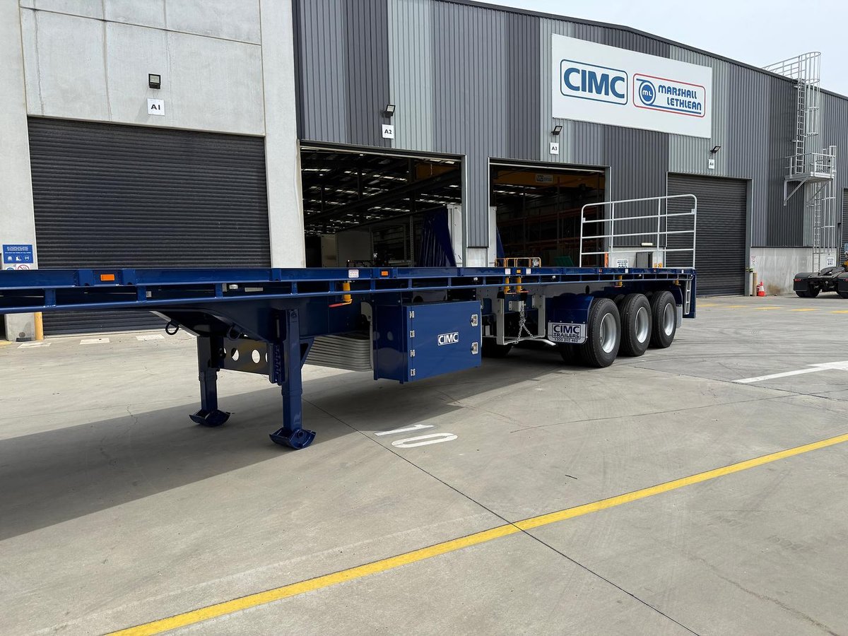 2026 CIMC 45' Flat Top With Twist Locks image 4