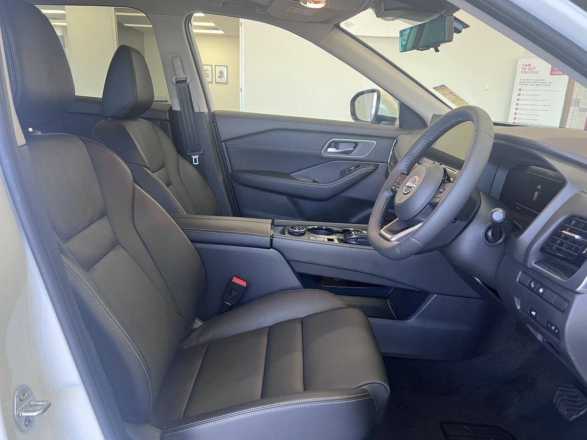 2025 Nissan X-TRAIL image 12