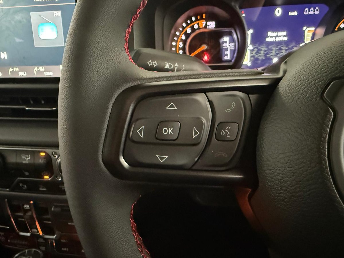 2025 Jeep Gladiator Rubicon JT MY25 4X4 Dual Range image 18