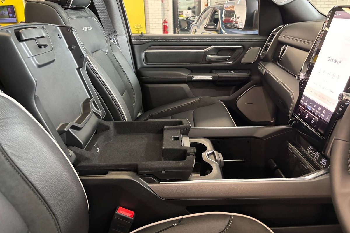 2025 RAM 1500 Laramie Sport Hurricane SO RamBox DT MY25 4X4 Dual Range image 30