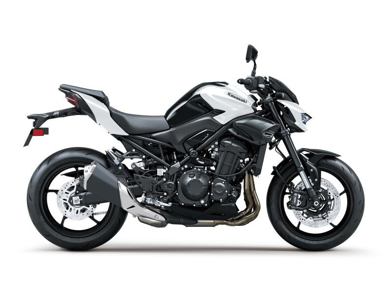2026 KAWASAKI Z900 PEARL BLIZZARD WHITE