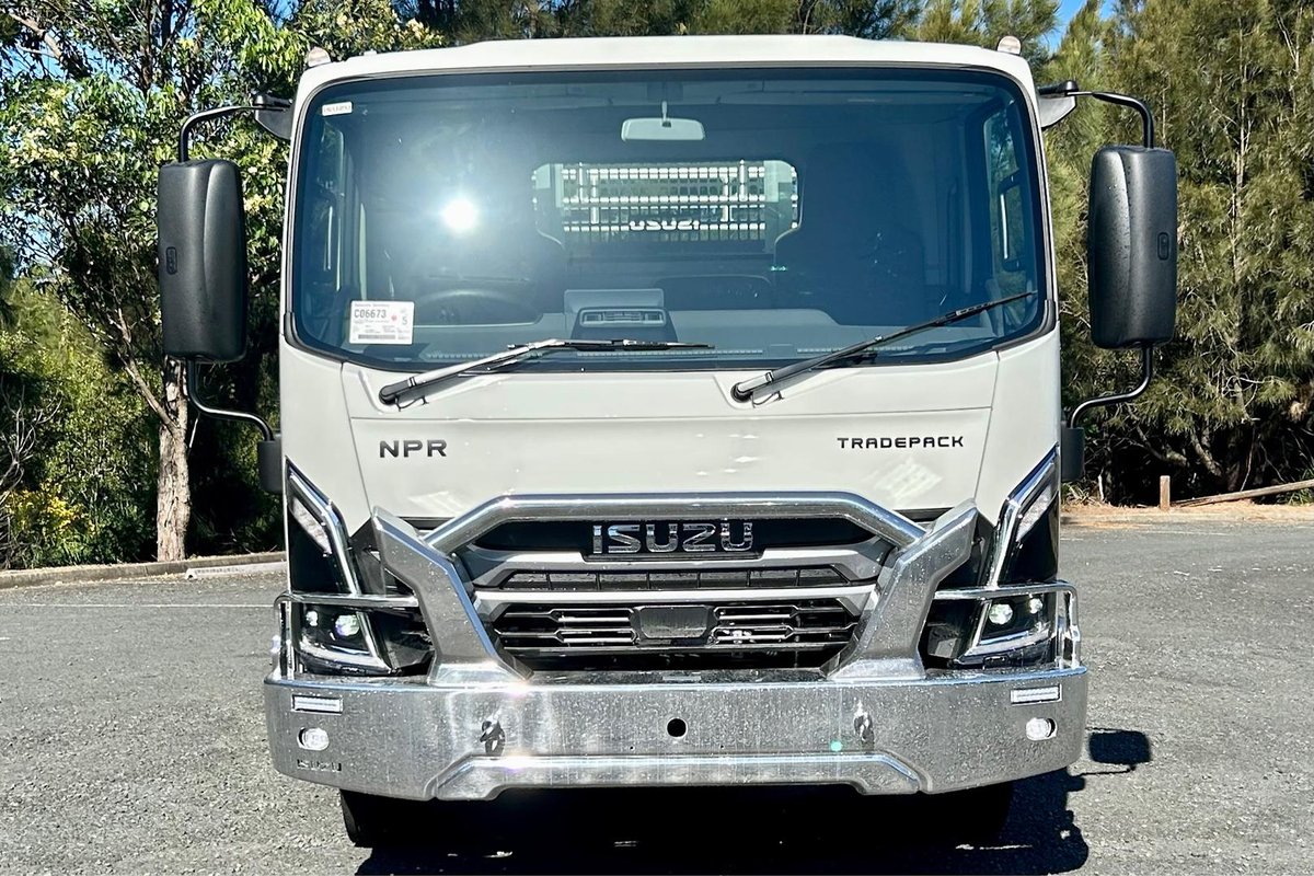 2026 Isuzu N Series NPR 45/65-175 MT D28 Tradepack image 8