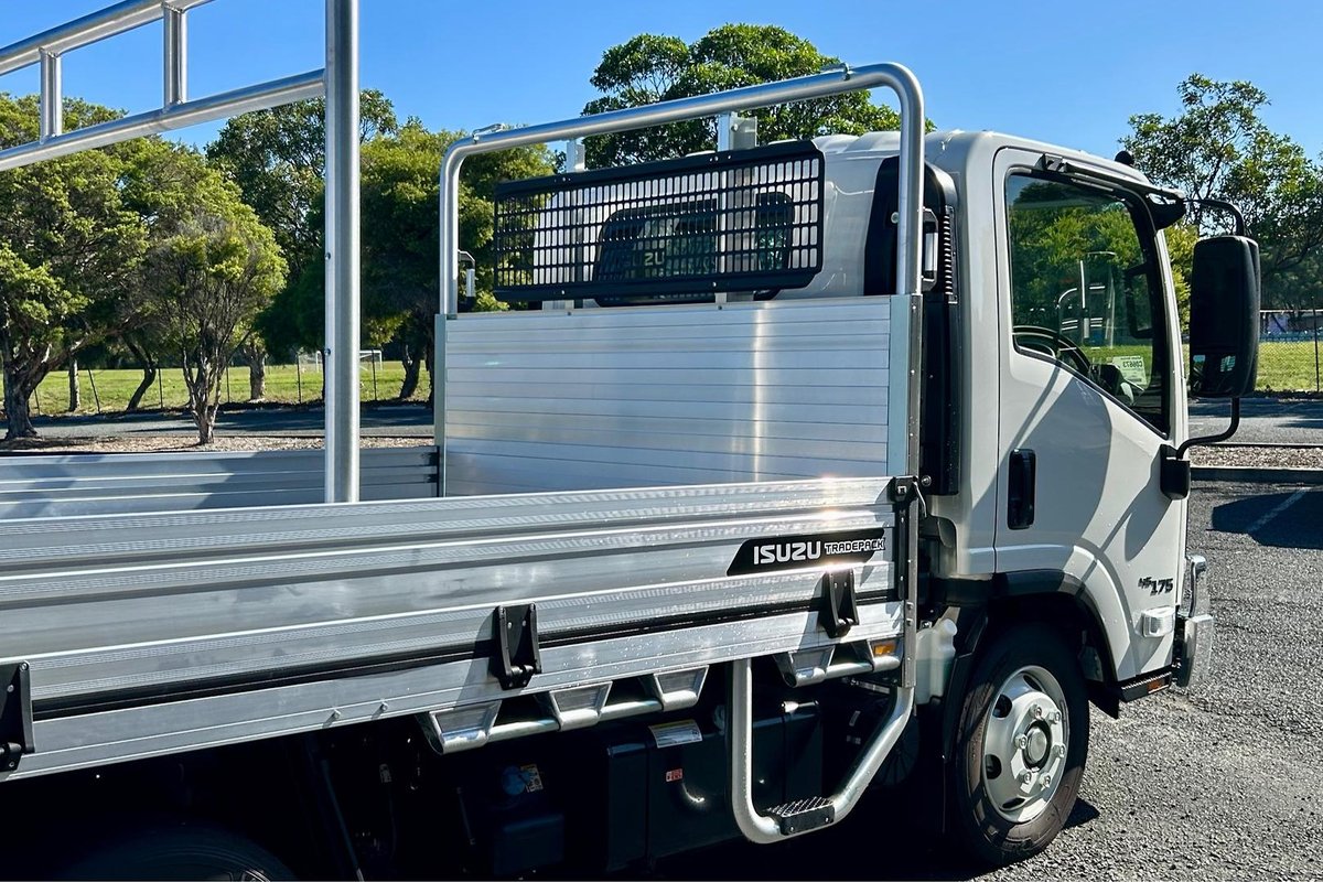 2026 Isuzu N Series NPR 45/65-175 MT D28 Tradepack image 13