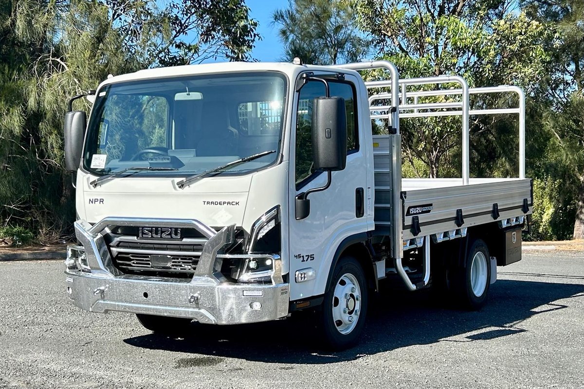 2026 Isuzu N Series NPR 45/65-175 MT D28 Tradepack image 7